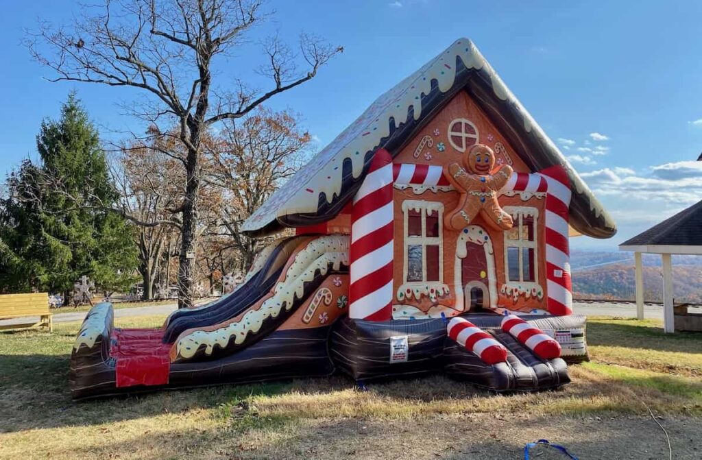 Gingerbreadhouse 1 e1671479230726