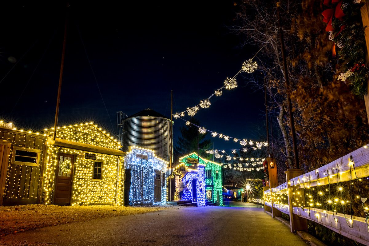 christmaswalkway