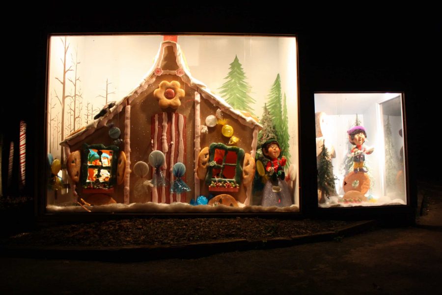 trailoflightsgingerbread scaled